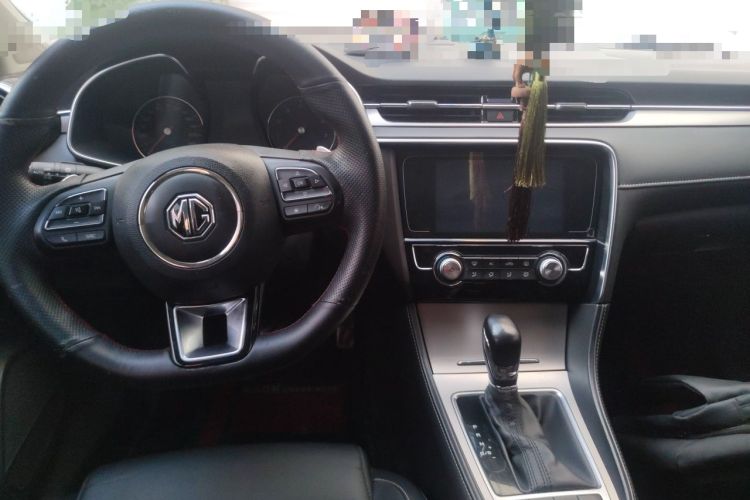 Used MG 6 2019 20T Automatic Sport Edition Center Console