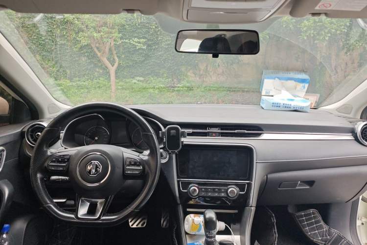 Used MG 6 2019 20T Automatic Sport Edition Center Console
