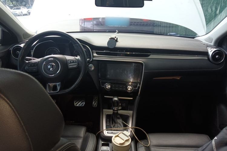 Used MG 6 2019 20T Automatic Sport Edition Center Console