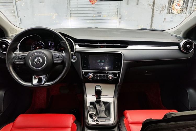 Used MG 6 2019 20T Automatic Starlight Edition Center Console