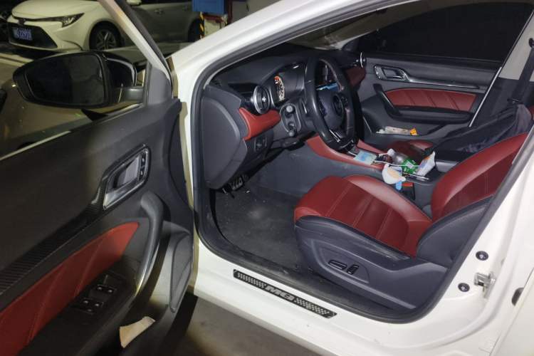 Used MG 6 2019 20T Automatic Trophy Racing Edition + Sporty Rear Exhaust Racing Kit Driver Seat