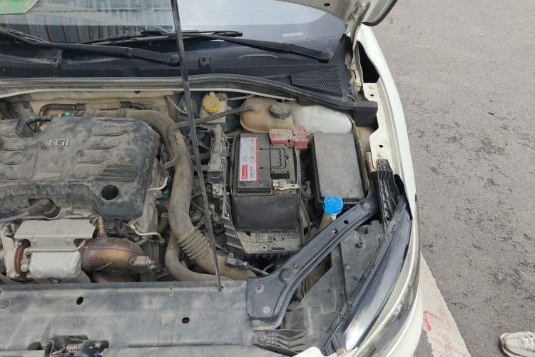 Used MG 6 2019 20T Automatic Starlight Edition Engine Bay Left