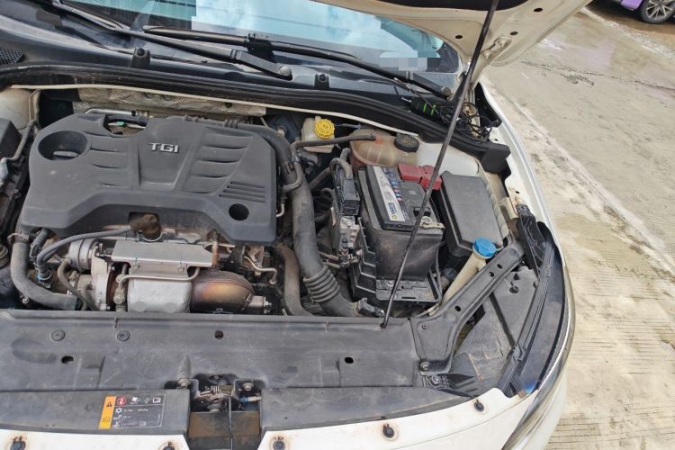 Used MG 6 2019 20T Automatic Starlight Edition Engine Bay Left