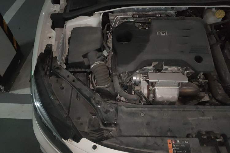 Used MG 6 2019 20T Automatic Sport Edition Engine Bay Right