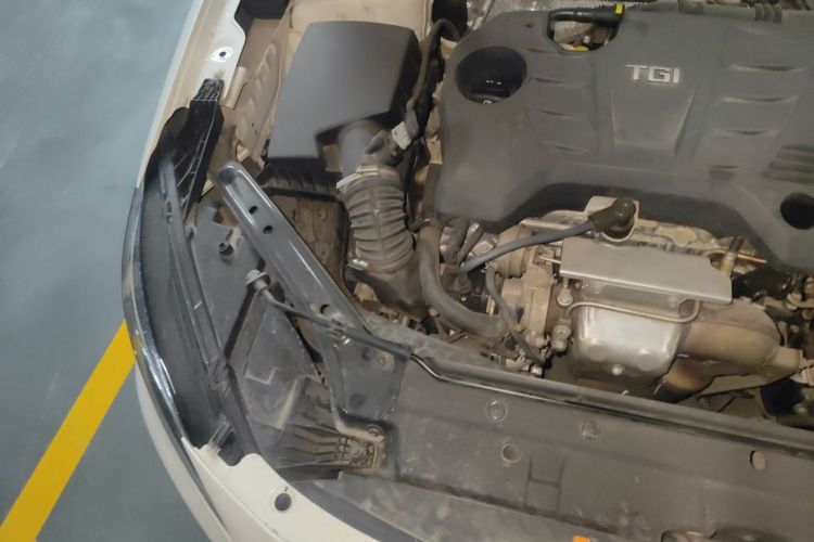 Used MG 6 2019 20T Automatic Starlight Edition Engine Bay Right
