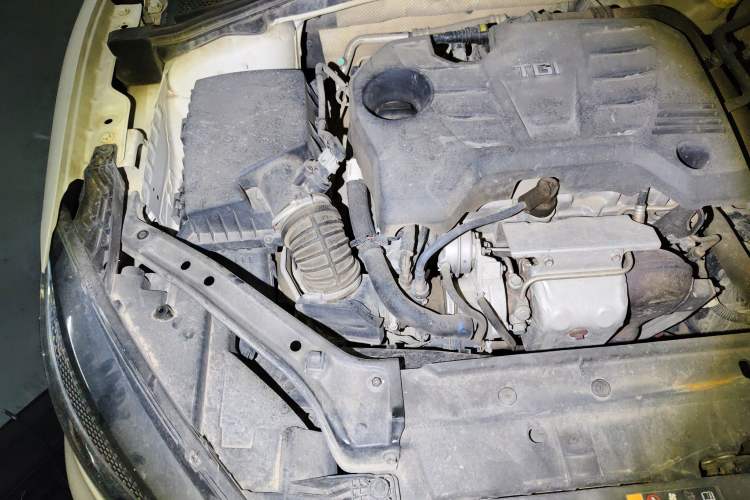 Used MG 6 2019 20T Automatic Trophy 10th Anniversary Edition Engine Bay Right