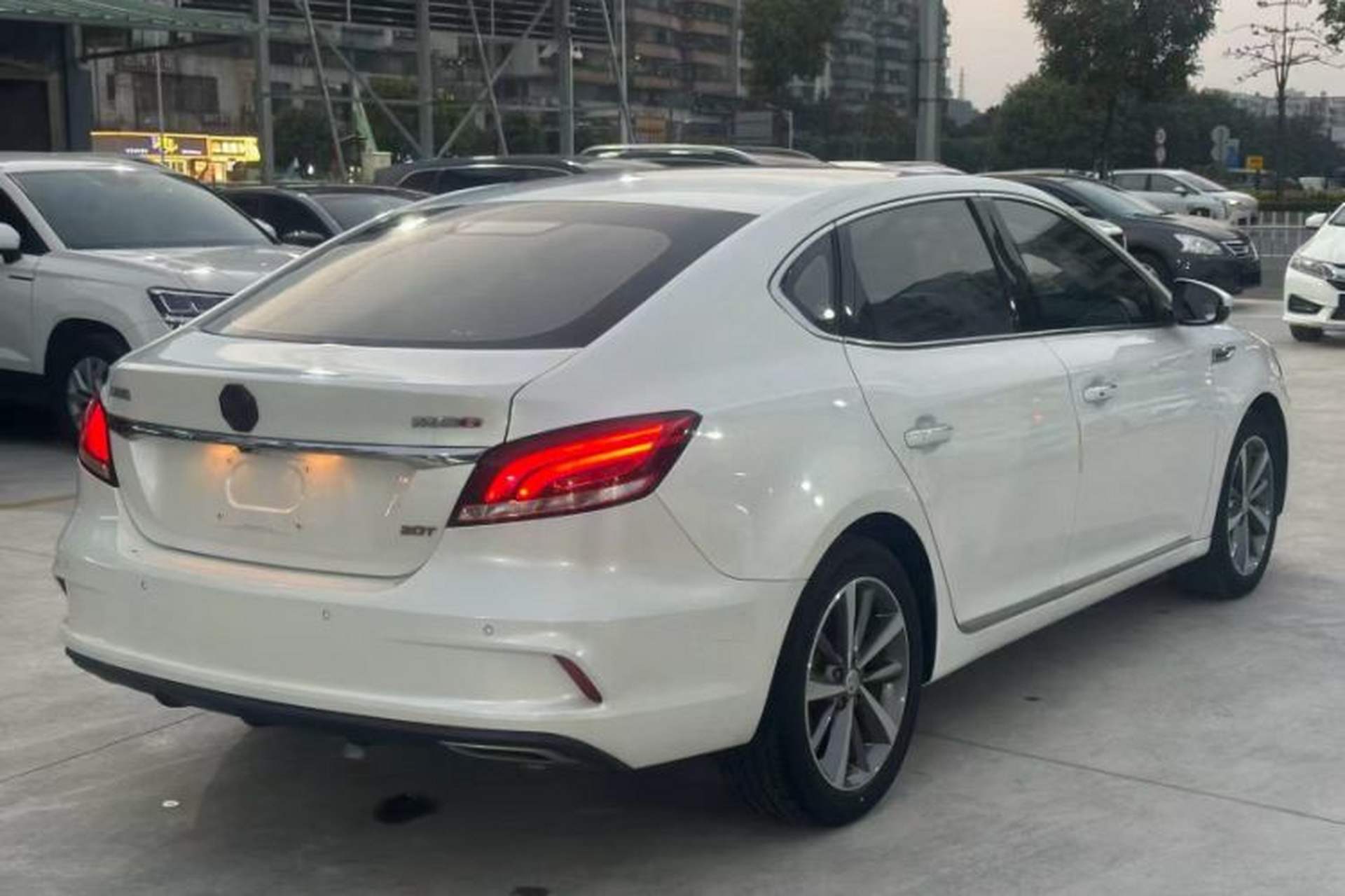 Used MG 6 2019 20T Automatic Sport Edition Exterior 4