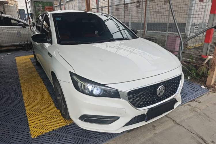 Used MG 6 2019 20T Automatic Starlight Edition Front Right 45 Deg