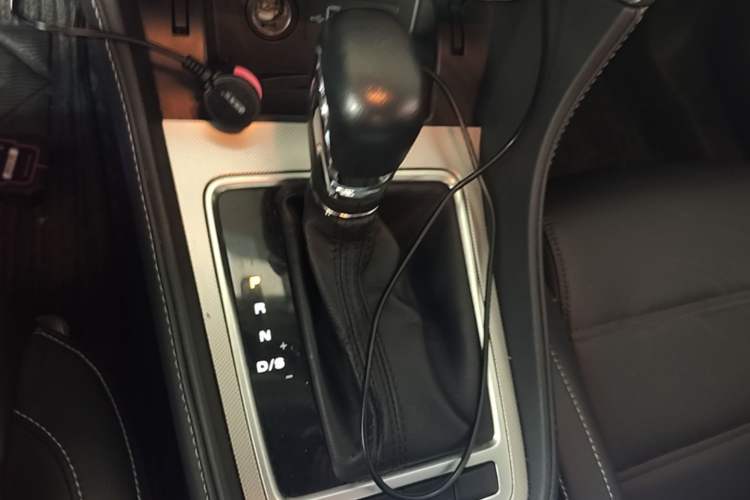 Used MG 6 2019 20T Automatic Sport Edition Gear Lever
