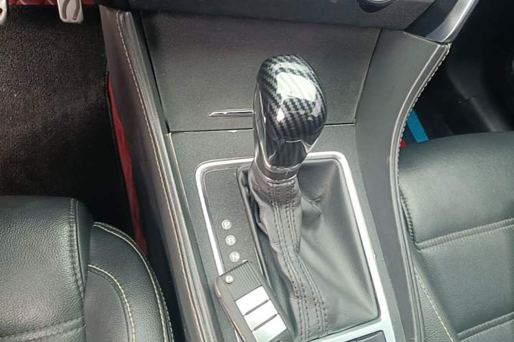 Used MG 6 2019 20T Automatic Sport Edition Gear Lever