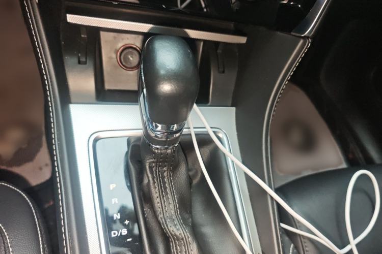 Used MG 6 2019 20T Automatic Sport Edition Gear Lever
