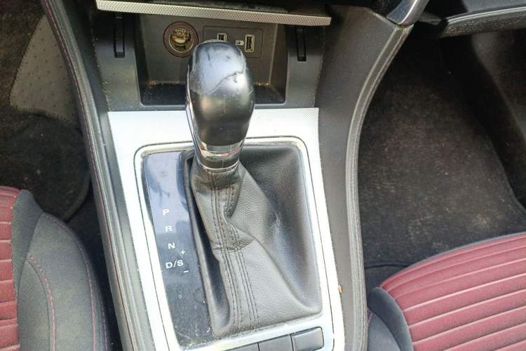 Used MG 6 2019 20T Automatic Starlight Edition Gear Lever