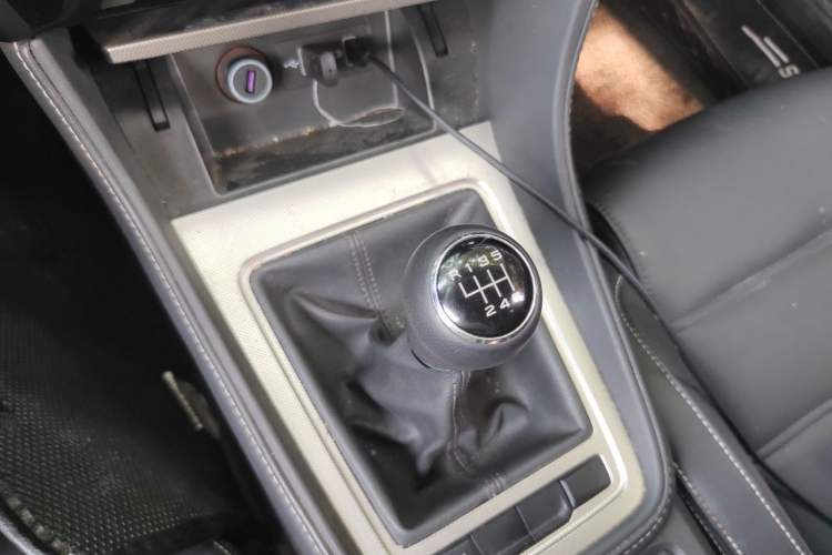Used MG 6 2019 20T Manual Sport Edition Gear Lever