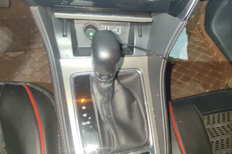 Used MG 6 2019 20T Automatic Starlight Edition Gear Lever
