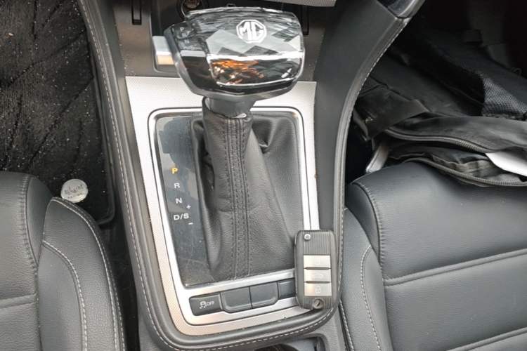 Used MG 6 2019 20T Automatic Sport Edition Gear Lever