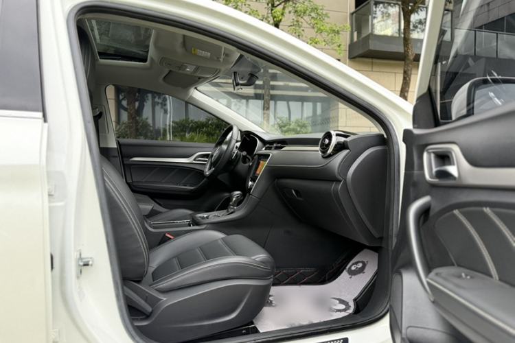 Used MG 6 2019 20T Automatic Sport Edition Interior 3