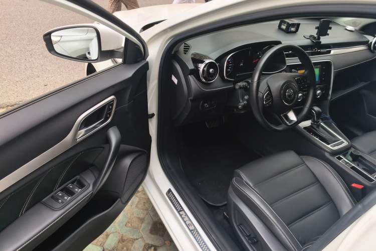 Used MG 6 2019 20T Automatic Sport Edition Interior 3