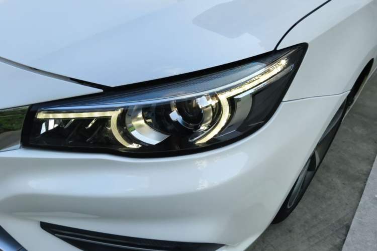 Used MG 6 2019 20T Automatic Sport Edition Left Front Headlight