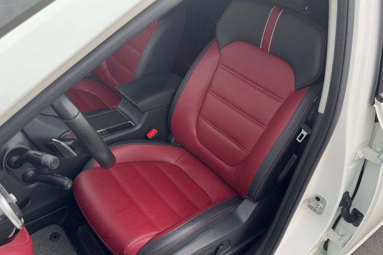 Used MG 6 2019 20T Automatic Trophy Competition Edition + BOSE Luxury Sound System Package Left Front Seat
