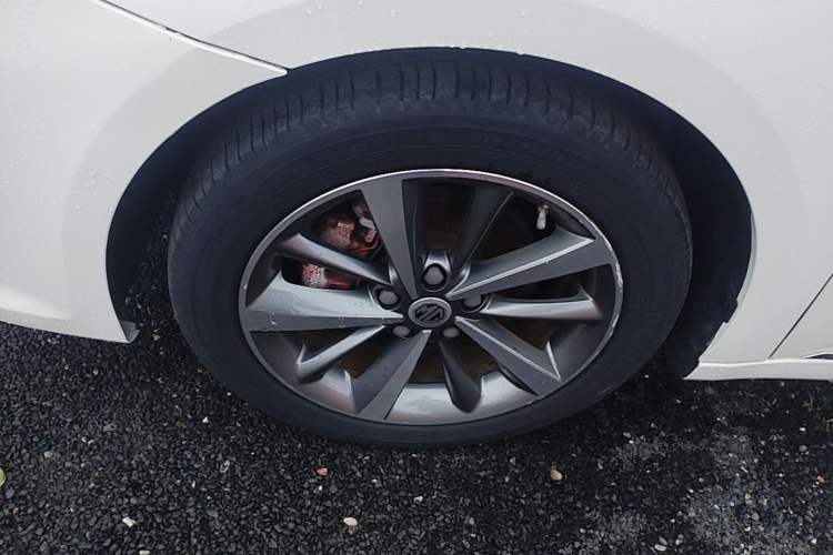 Used MG 6 2019 20T Automatic Sport Edition Left Front Wheel Hub