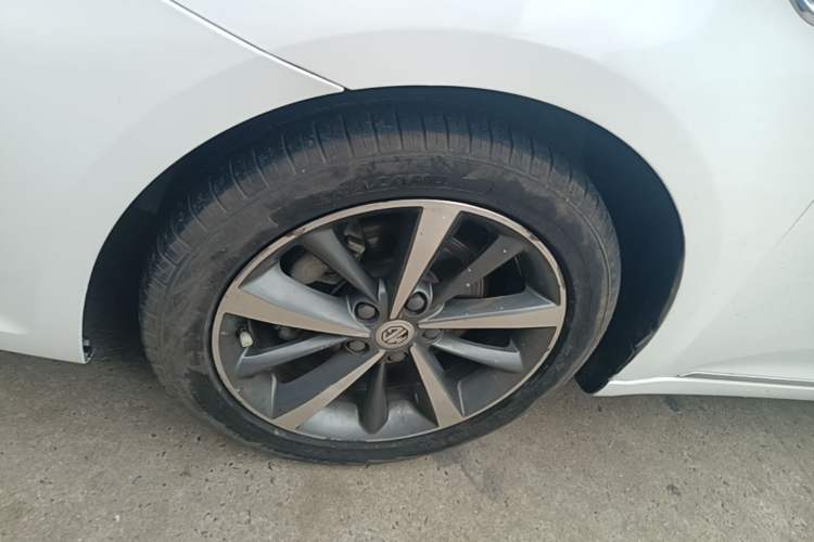 Used MG 6 2019 20T Automatic Sport Edition Left Front Wheel Hub