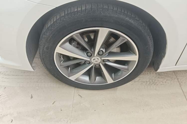 Used MG 6 2019 20T Automatic Starlight Edition Left Front Wheel Hub