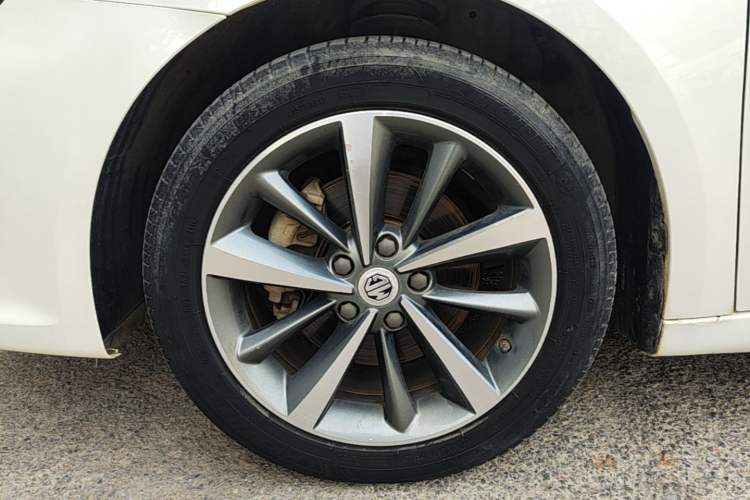 Used MG 6 2019 20T Automatic Starlight Edition Left Front Wheel Hub
