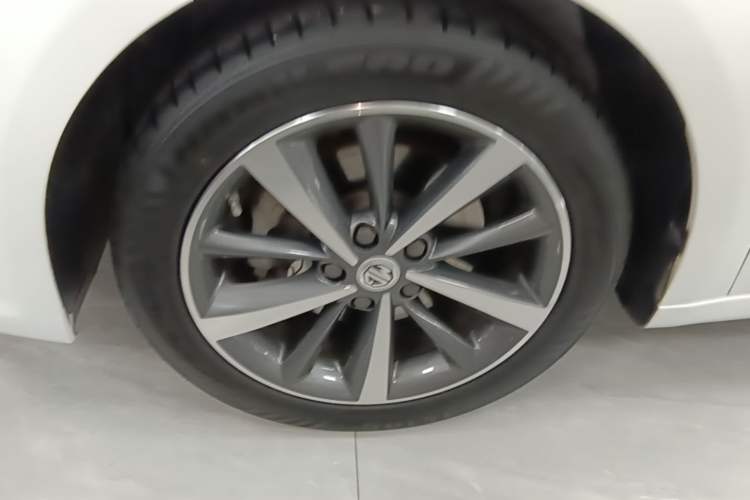 Used MG 6 2019 20T Automatic Sport Edition Left Front Wheel Hub