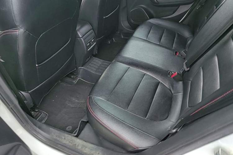 Used MG 6 2019 20T Automatic Starlight Edition Left Rear Seat