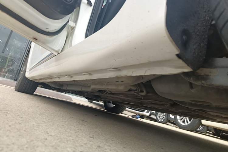 Used MG 6 2019 20T Automatic Sport Edition Left Side Sill