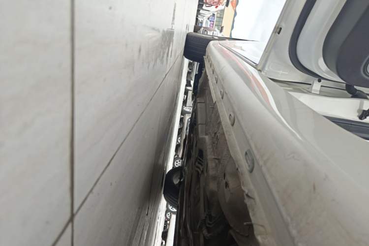 Used MG 6 2019 20T Automatic Sport Edition Left Side Sill