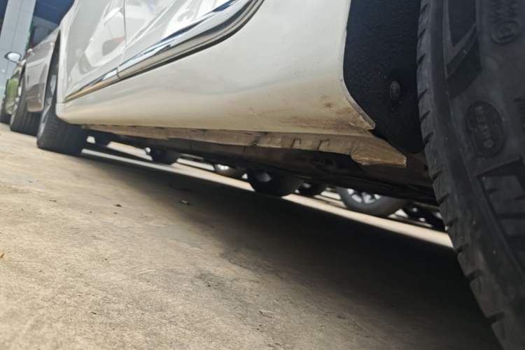 Used MG 6 2019 20T Automatic Sport Edition Left Side Sill