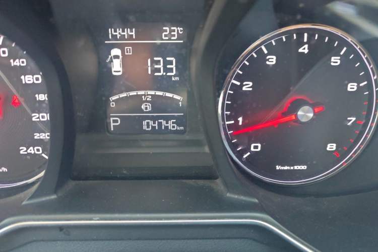 Used MG 6 2019 20T Automatic Sport Edition Odometer Close Up