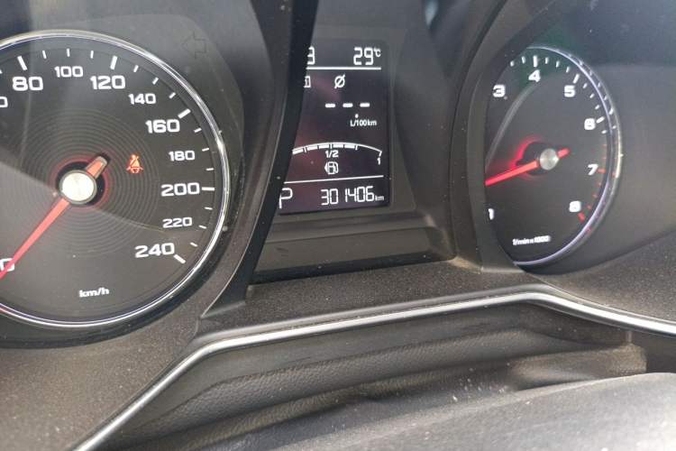 Used MG 6 2019 20T Automatic Starlight Edition Odometer Close Up