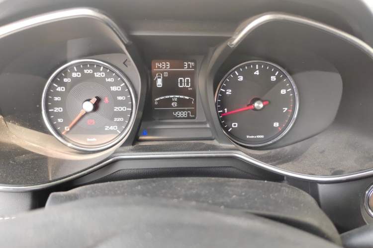 Used MG 6 2019 20T Manual Sport Edition Odometer Close Up