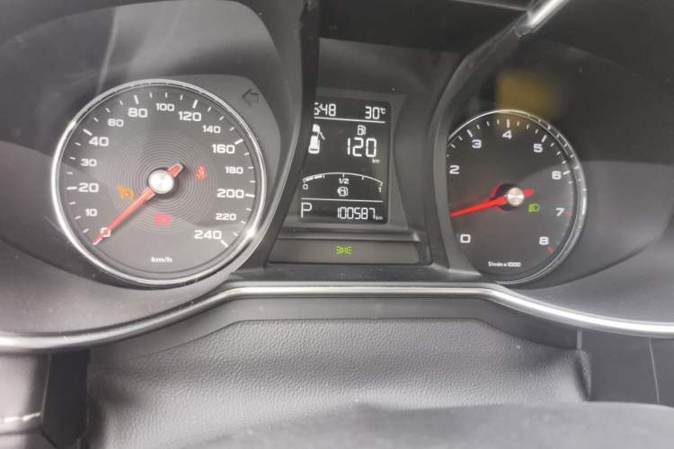Used MG 6 2019 20T Automatic Sport Edition Odometer Close Up