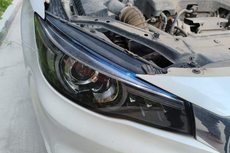 Used MG 6 2019 20T Automatic Starlight Edition Right Front Headlight