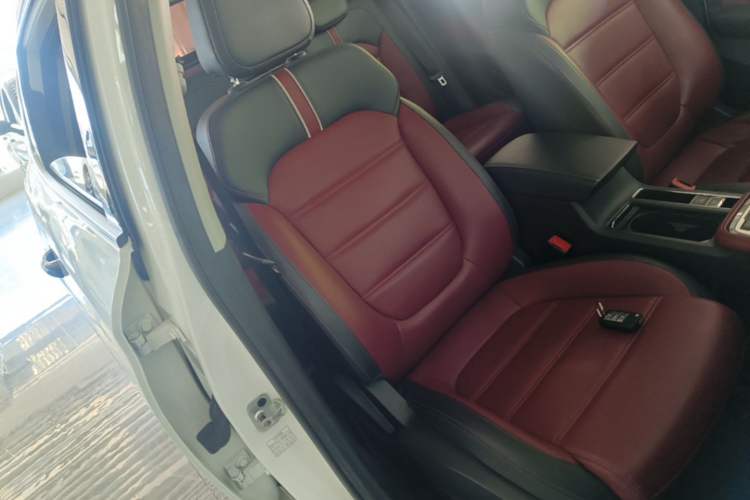 Used MG 6 2019 20T Automatic Trophy Competition Edition + BOSE Luxury Sound System Package Right Front Seat