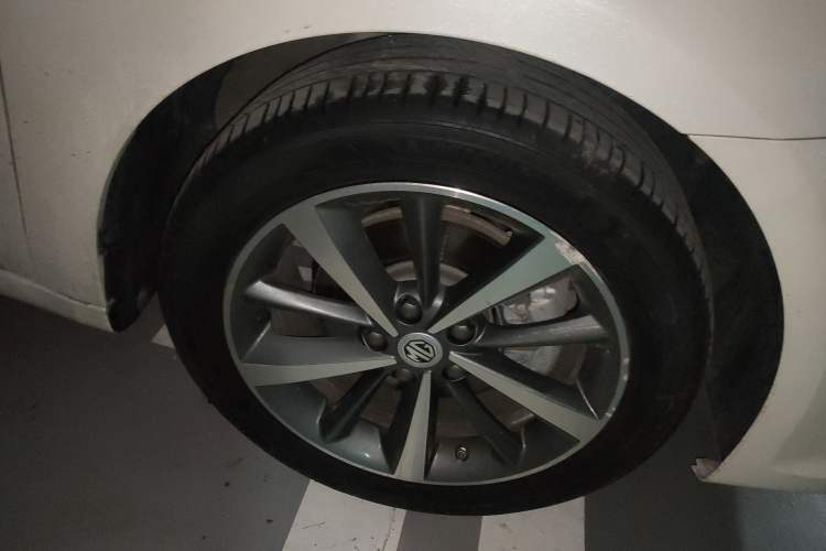Used MG 6 2019 20T Automatic Sport Edition Right Front Wheel Hub
