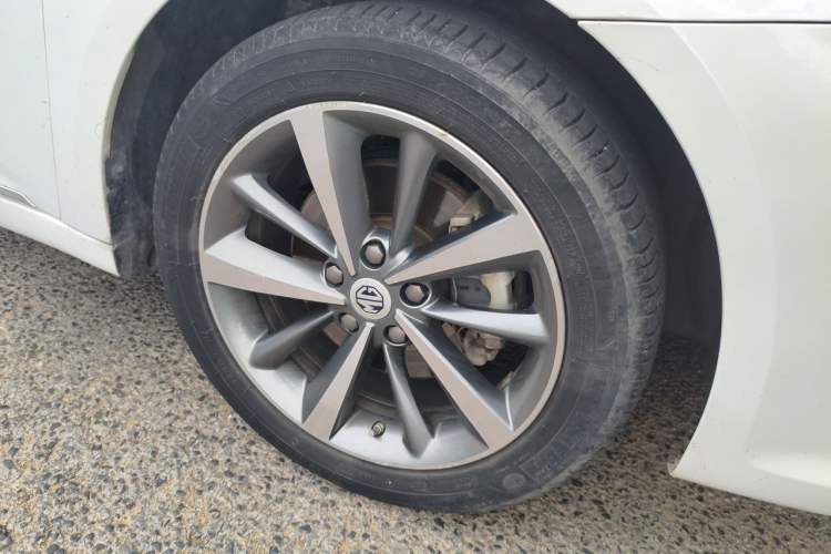 Used MG 6 2019 20T Automatic Sport Edition Right Front Wheel Hub