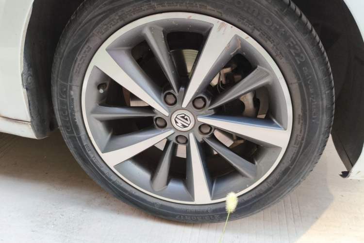 Used MG 6 2019 20T Automatic Starlight Edition Right Front Wheel Hub