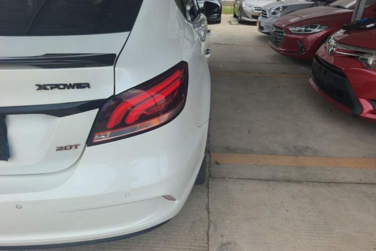 Used MG 6 2019 20T Automatic Trophy Competition Edition + BOSE Luxury Sound System Package Right Rear Taillight