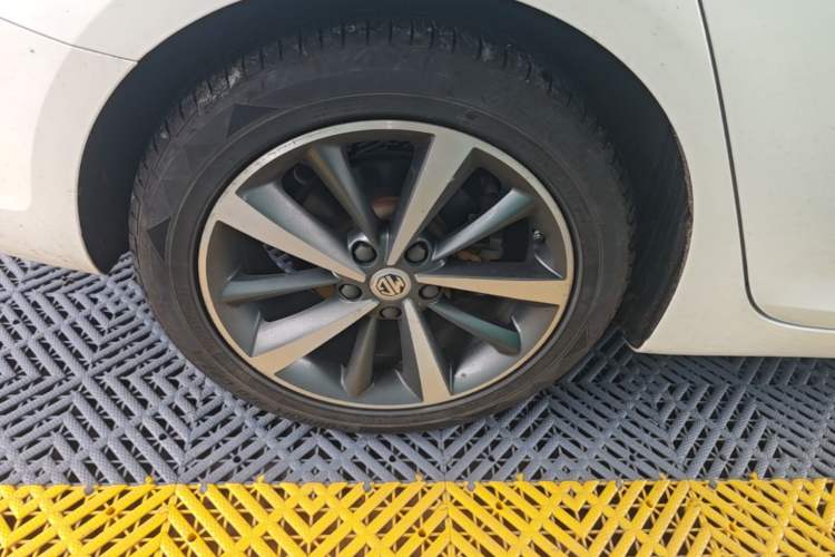 Used MG 6 2019 20T Automatic Starlight Edition Right Rear Wheel Hub