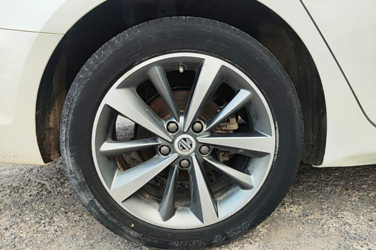 Used MG 6 2019 20T Automatic Starlight Edition Right Rear Wheel Hub