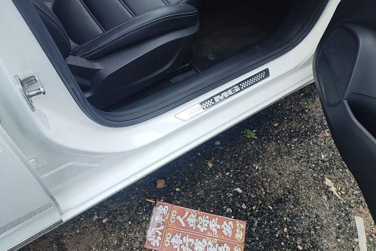 Used MG 6 2019 20T Automatic Sport Edition Right Side Sill