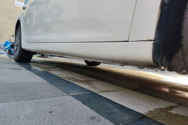 Used MG 6 2019 20T Automatic Starlight Edition Right Side Sill