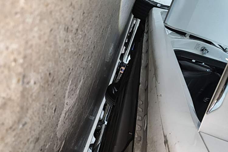 Used MG 6 2019 20T Automatic Sport Edition Right Side Sill