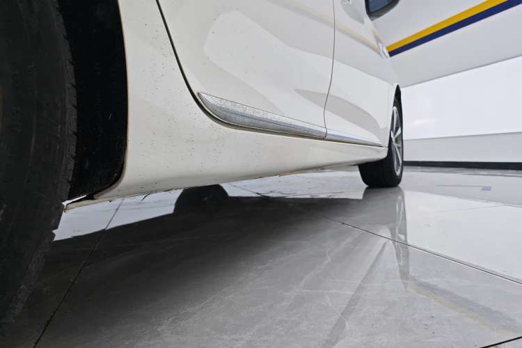 Used MG 6 2019 20T Automatic Sport Edition Right Side Sill