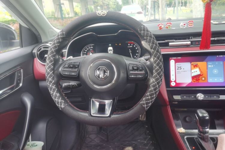 Used MG 6 2019 20T Automatic Trophy Competition Edition + BOSE Luxury Sound System Package Steering Wheel