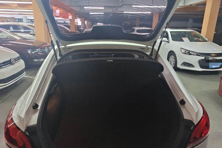 Used MG 6 2019 20T Automatic Starlight Edition Trunk